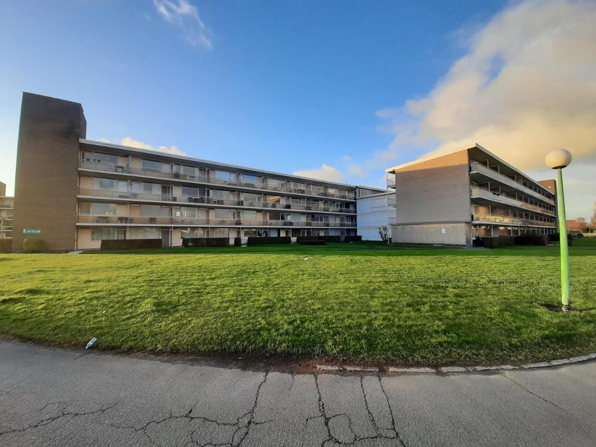 Zonnig Appartement In Een Uniek Gebouw De Haan Exterior foto