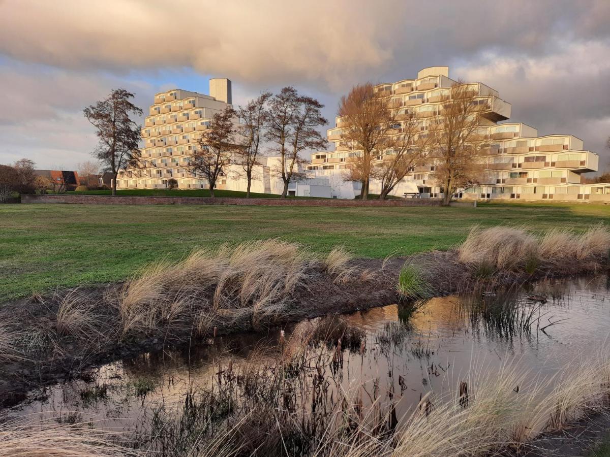 Zonnig Appartement In Een Uniek Gebouw De Haan Exterior foto