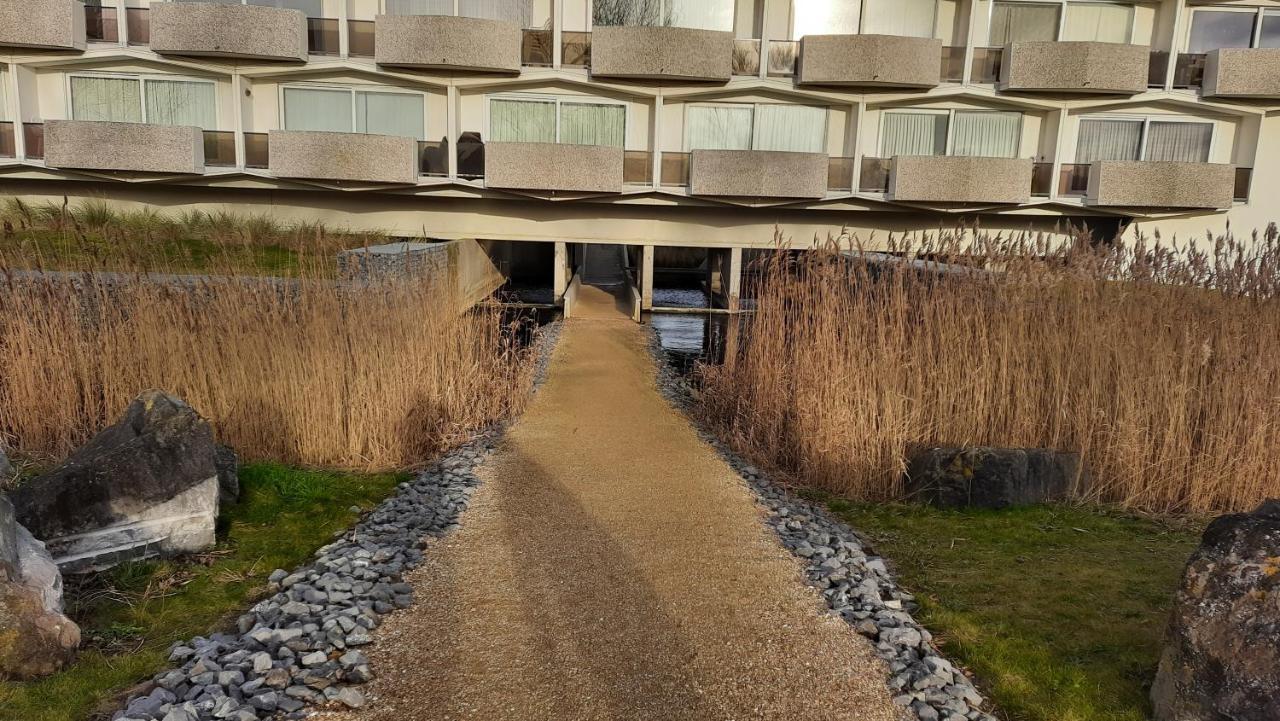 Zonnig Appartement In Een Uniek Gebouw De Haan Exterior foto